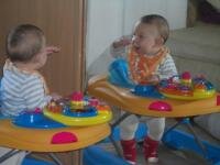 :)  :* in oglinda